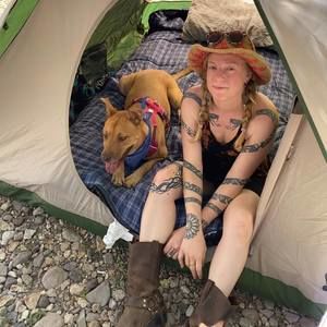 Meet your Posher, Lisa